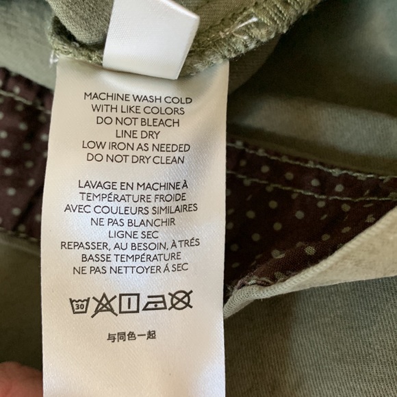 Anthropologie skirt. Never worn - Picture 7 of 7